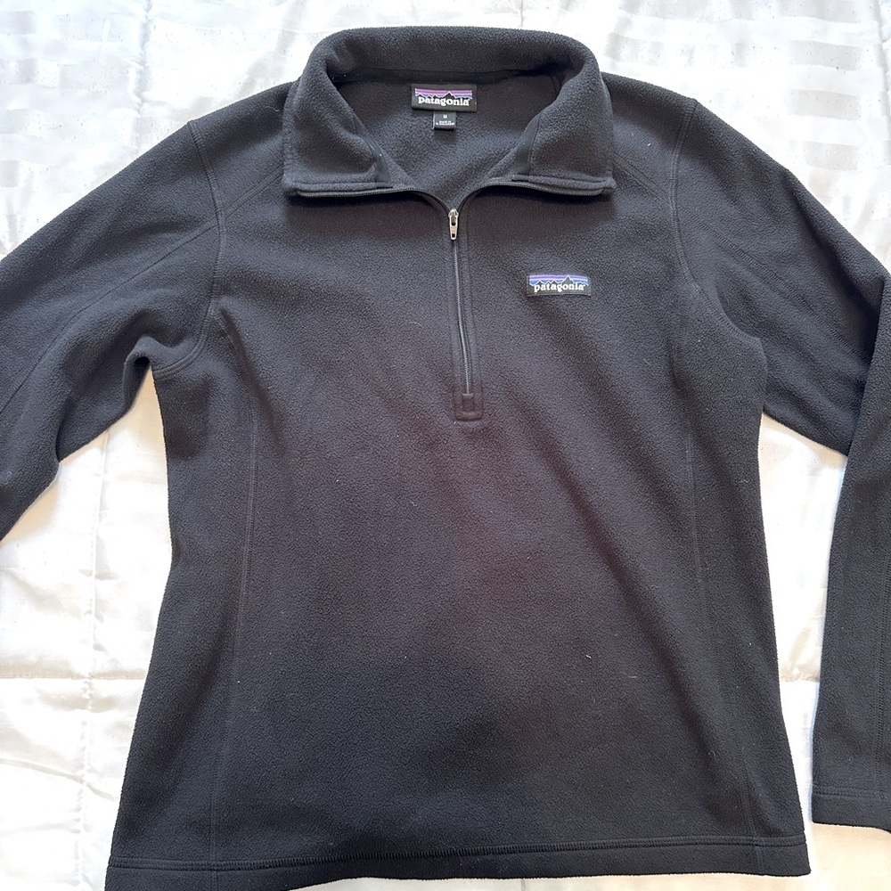 Patagonia Quarter zip Size Medium